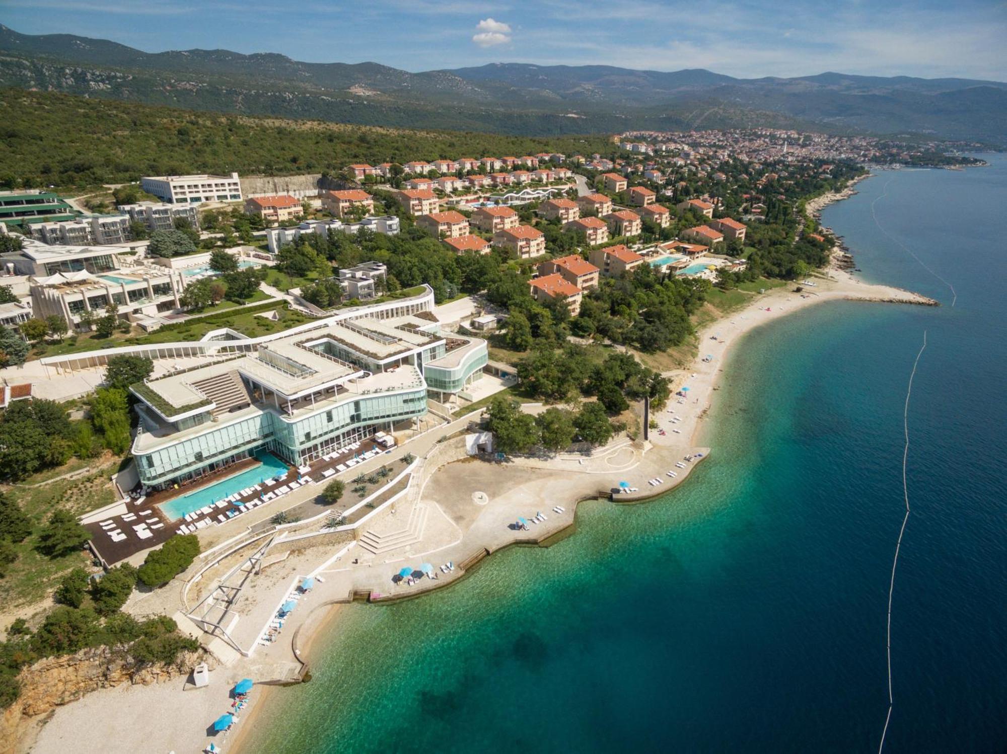 Apartments Grand Novi Vinodolski Resort Exteriör bild