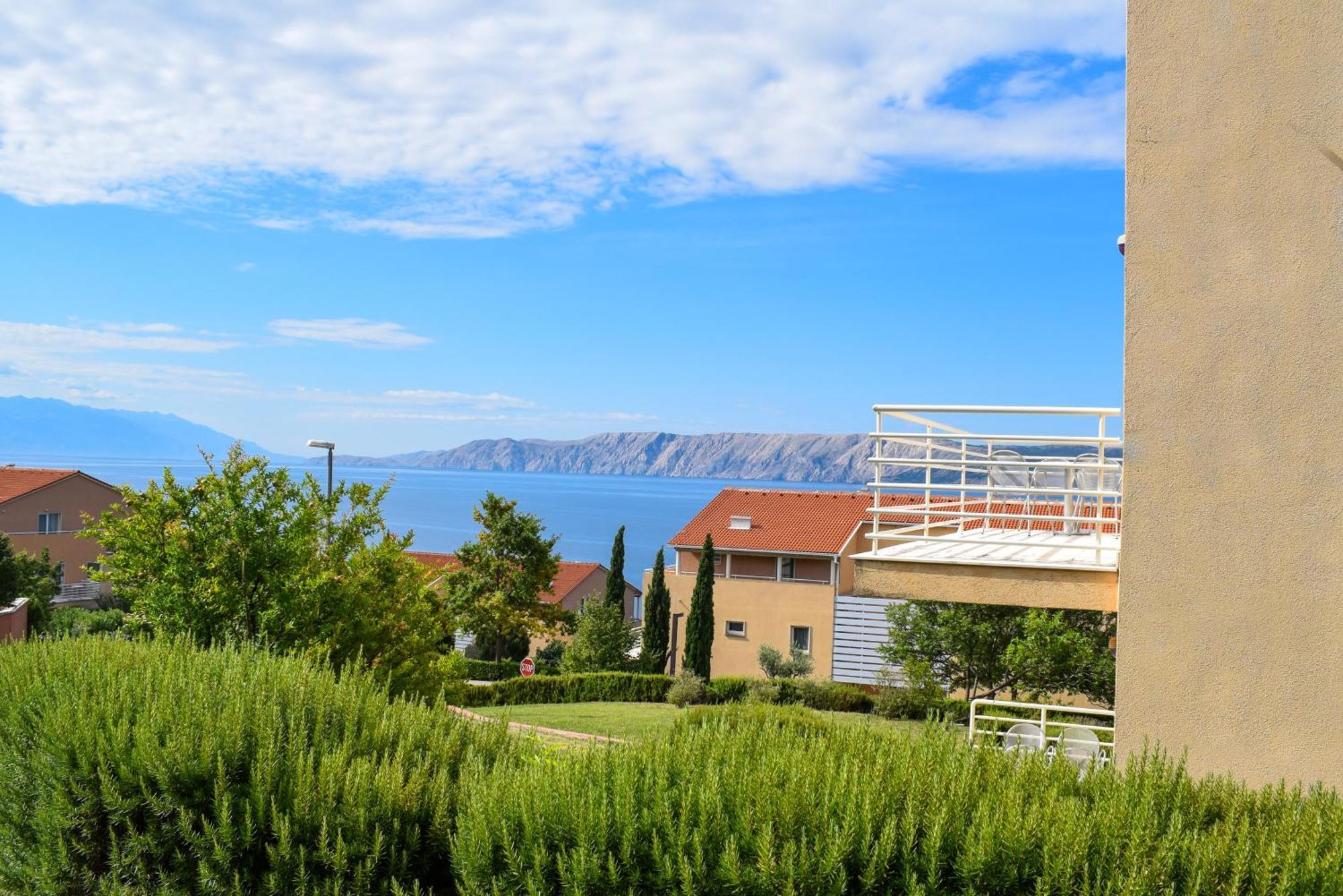 Apartments Grand Novi Vinodolski Resort Exteriör bild